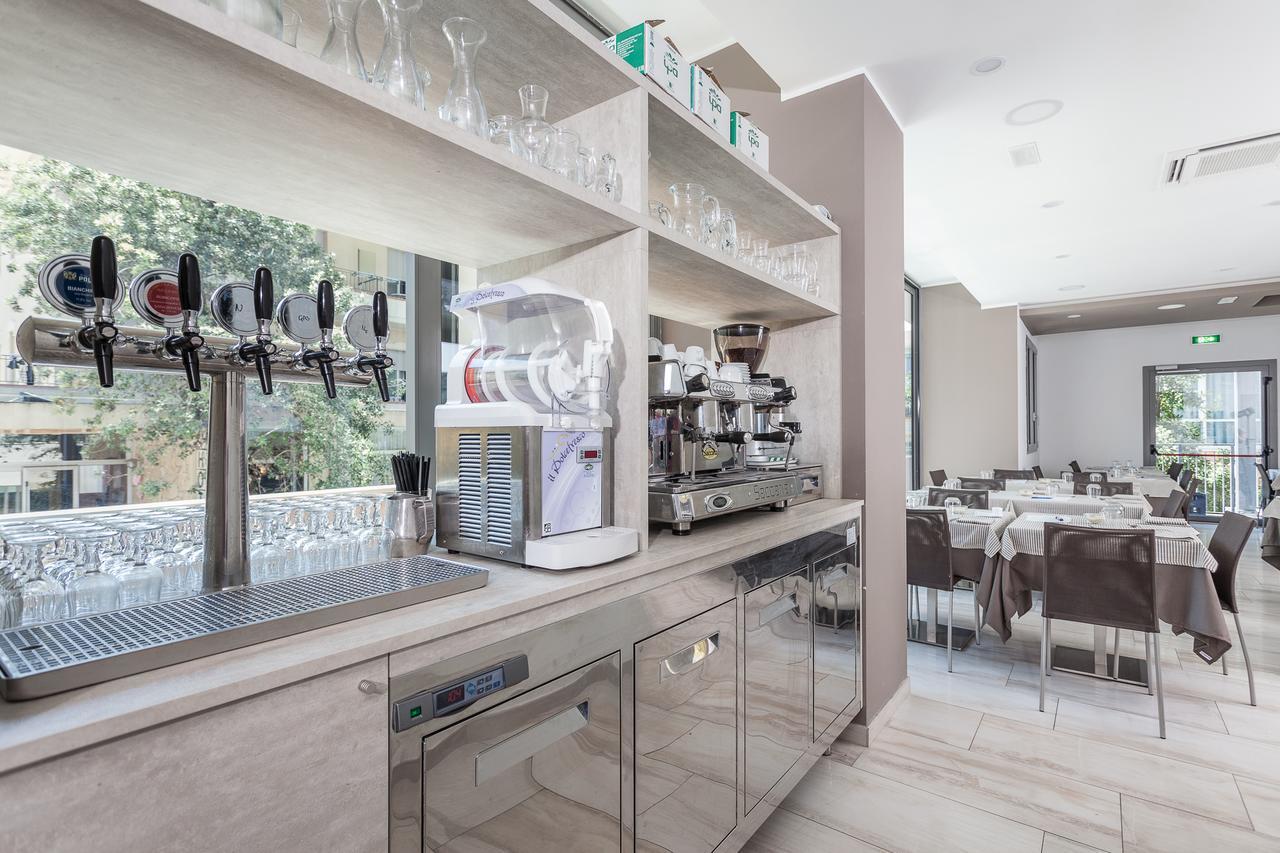 Hotel Gioia Ρίμινι Εξωτερικό φωτογραφία